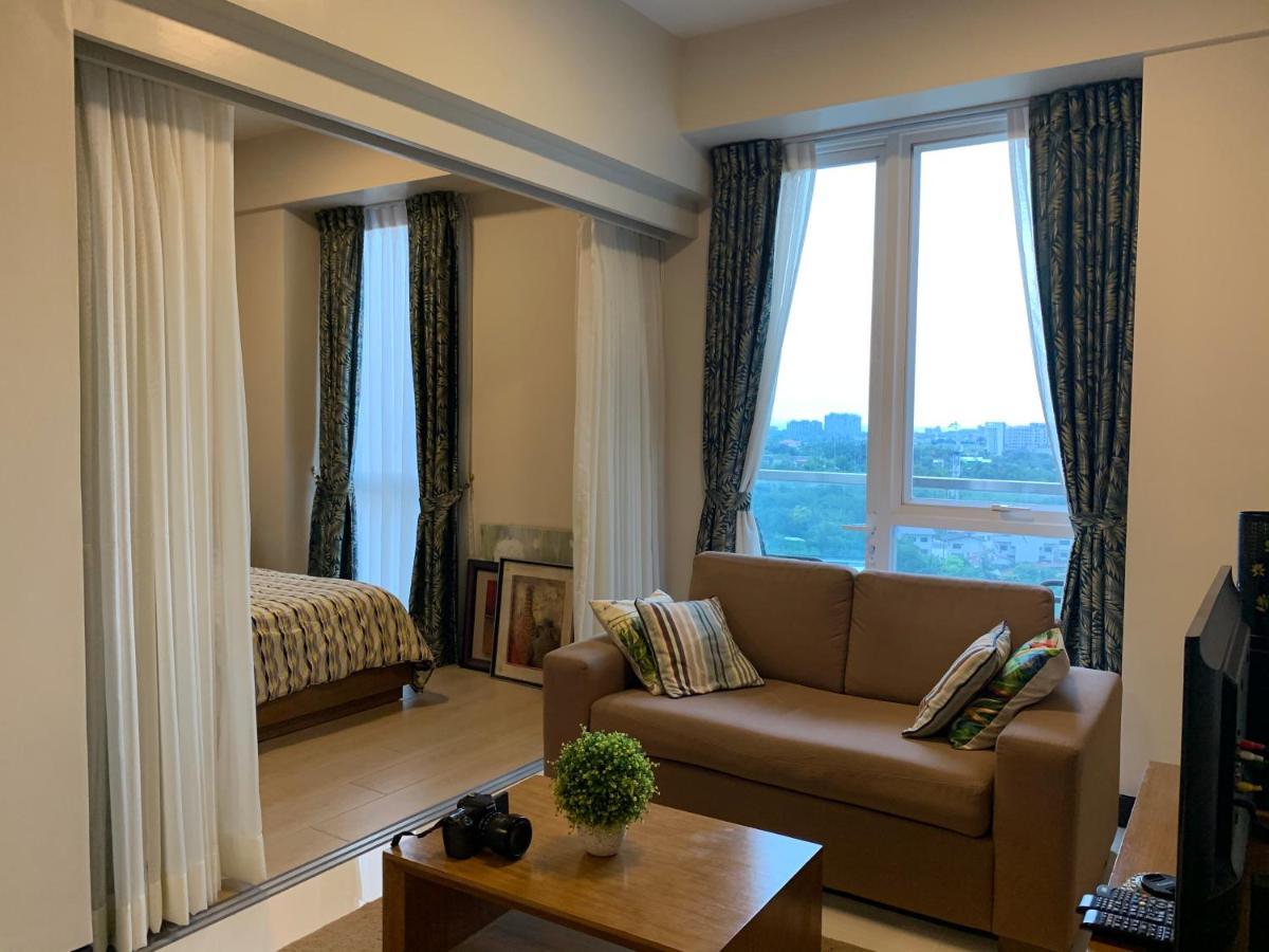 דירות מקטאן Mactan Newtown Deluxe Island Breeze מראה חיצוני תמונה
