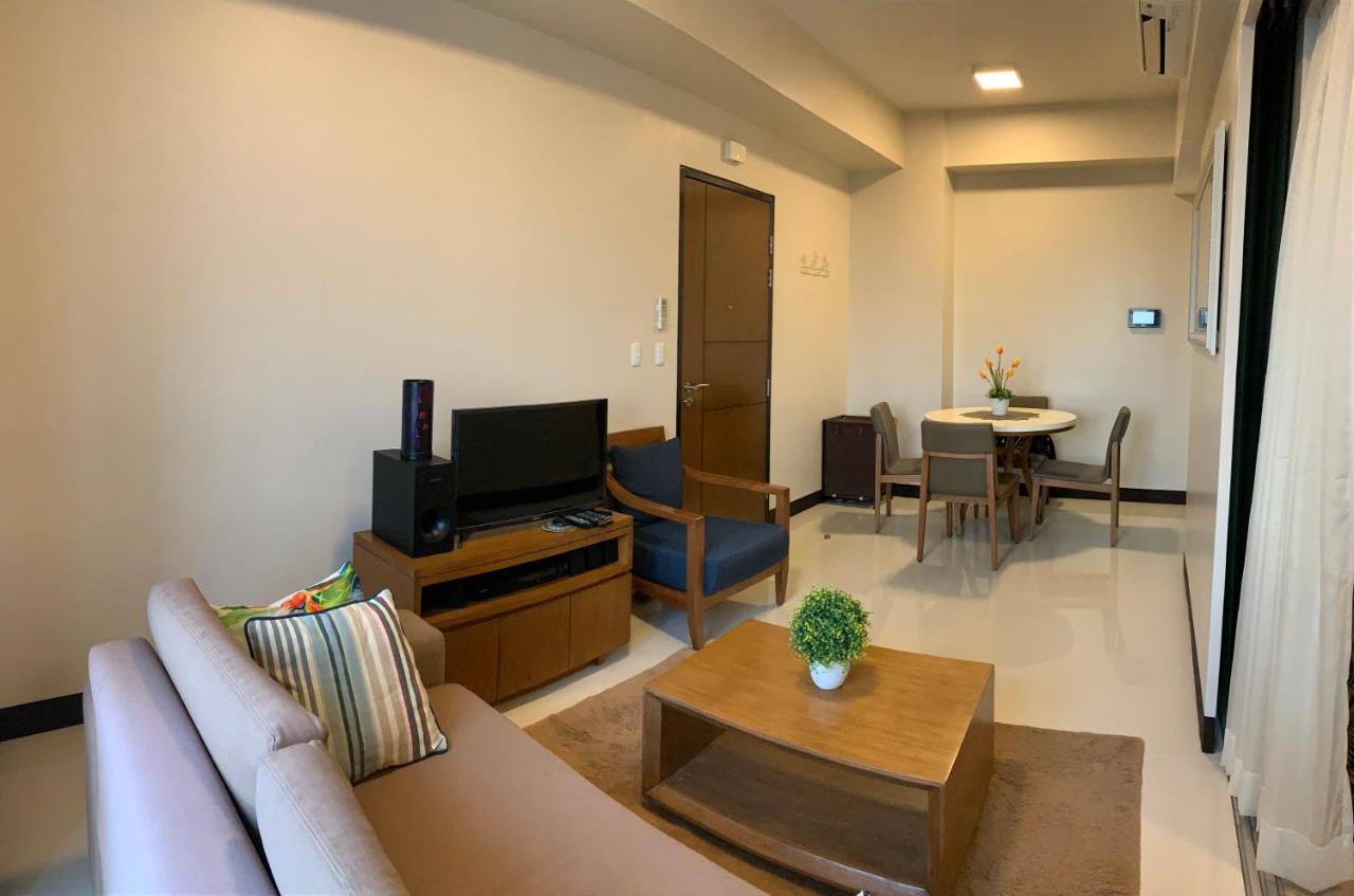 דירות מקטאן Mactan Newtown Deluxe Island Breeze מראה חיצוני תמונה