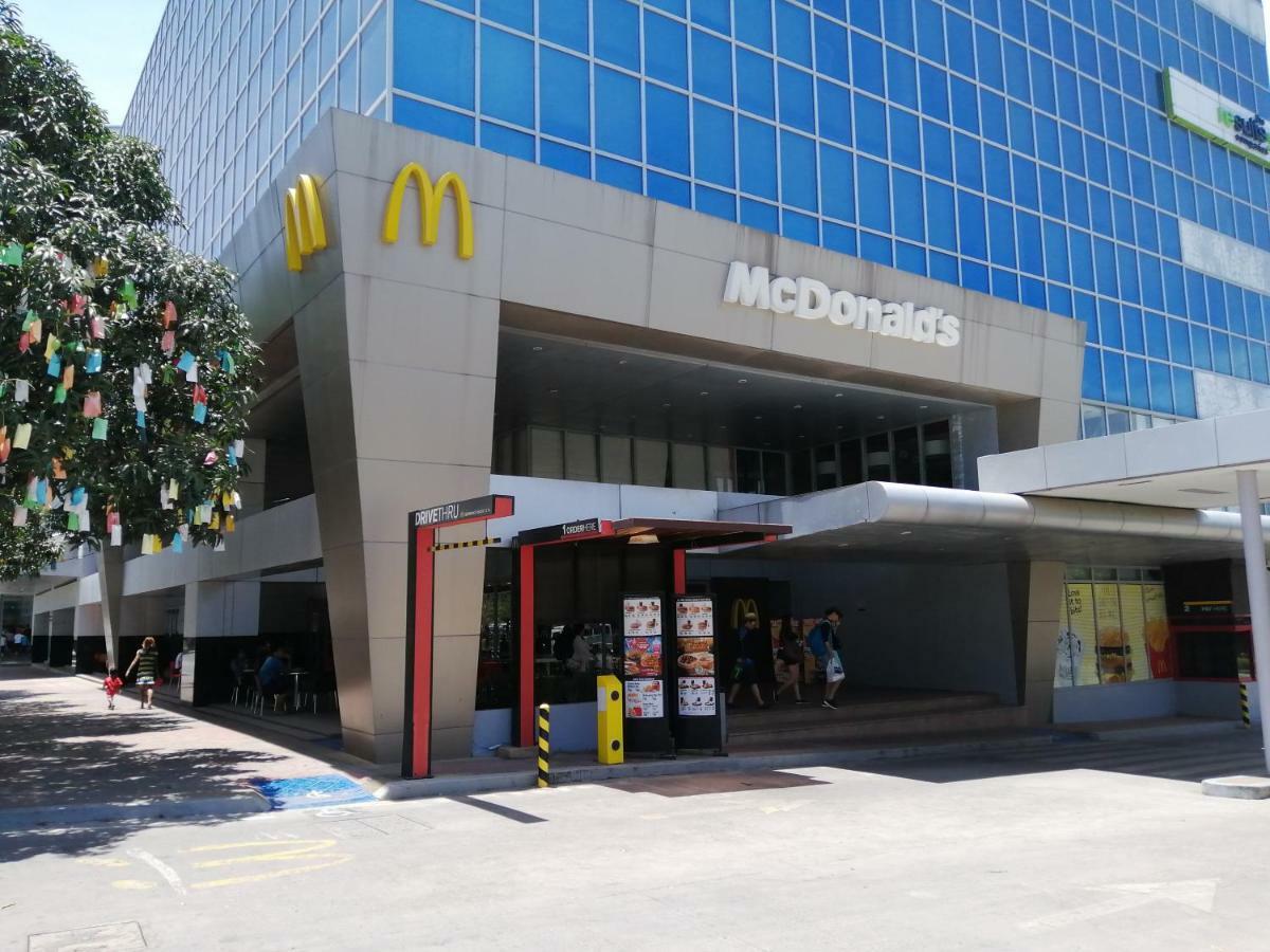דירות מקטאן Mactan Newtown Deluxe Island Breeze מראה חיצוני תמונה