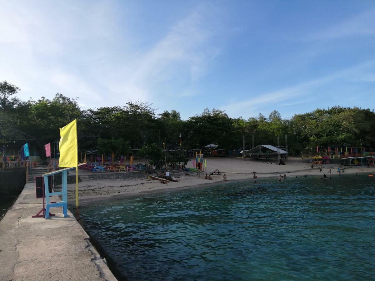 דירות מקטאן Mactan Newtown Deluxe Island Breeze מראה חיצוני תמונה