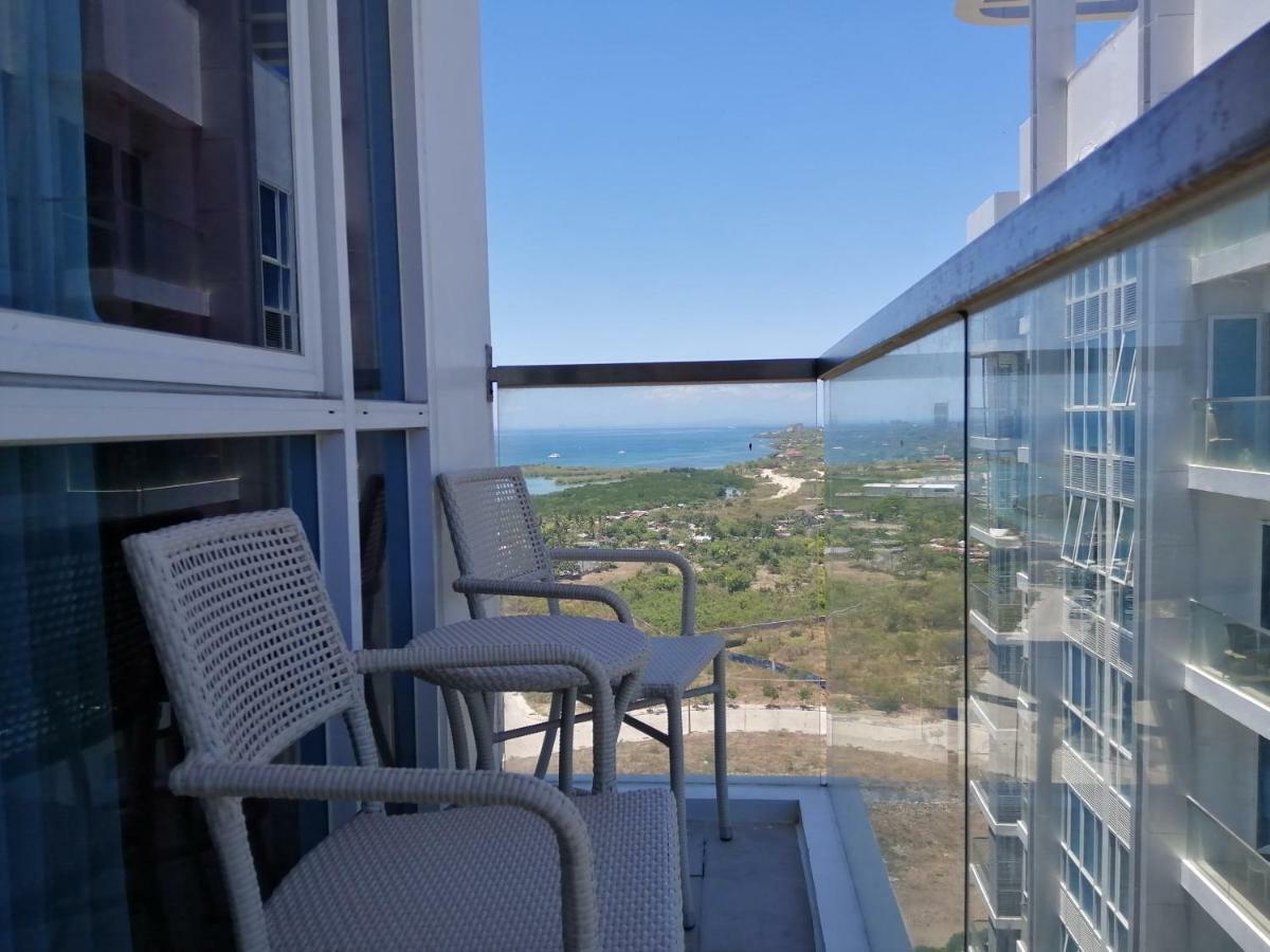 דירות מקטאן Mactan Newtown Deluxe Island Breeze מראה חיצוני תמונה